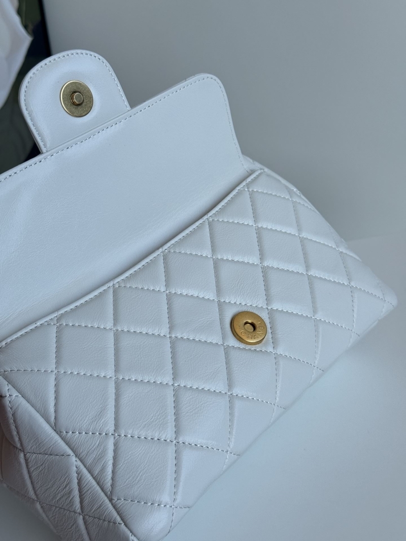 Ch**el hobo bags